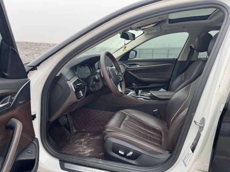 新乡18年宝马5系5