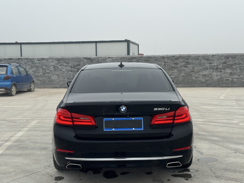 新乡18年宝马5系9