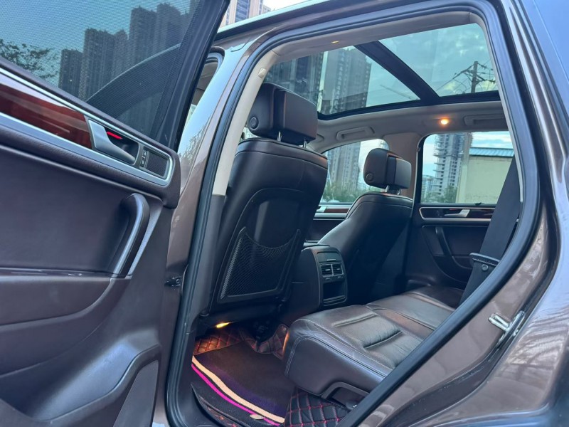 平顶山12年大众途锐5