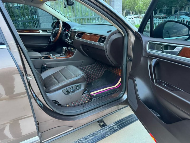 平顶山12年大众途锐6