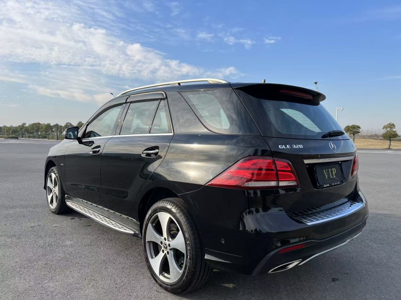 盐城18年奔驰GLE9