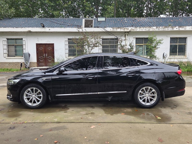 郑州20年别克君越3