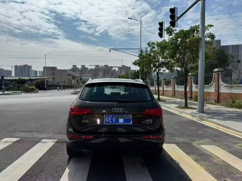 广州17年奥迪Q54