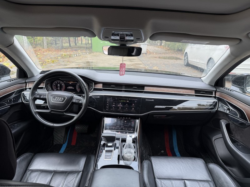 郑州19年奥迪A8L4