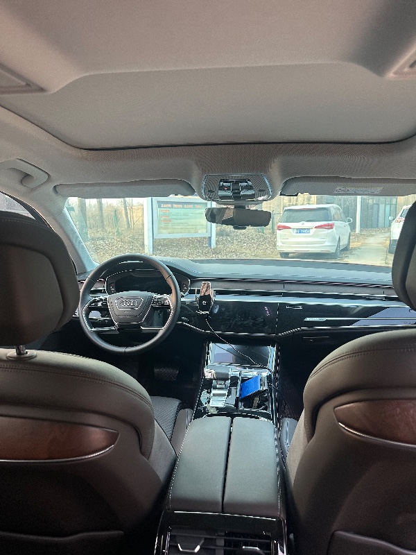 郑州24年奥迪A8L8