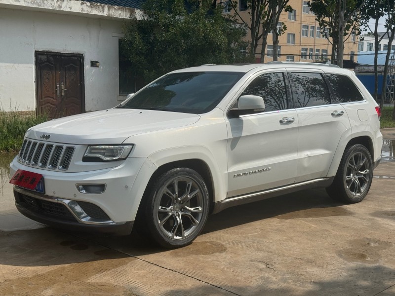 郑州15年Jeep大切诺基4