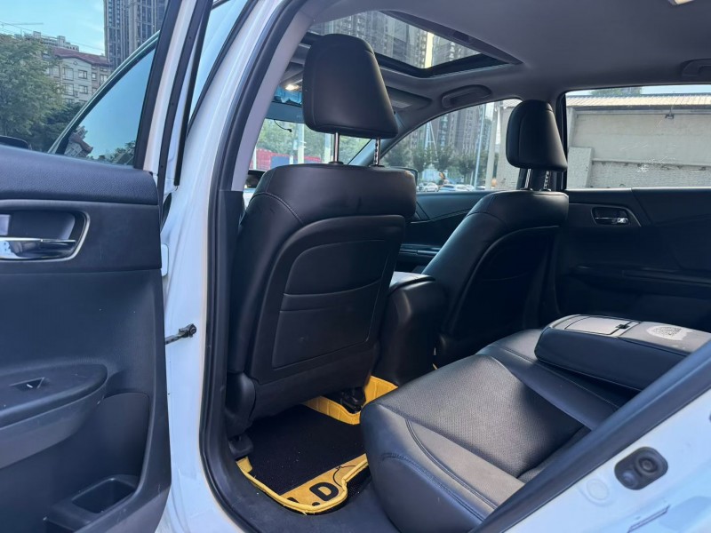 平顶山16年本田雅阁5