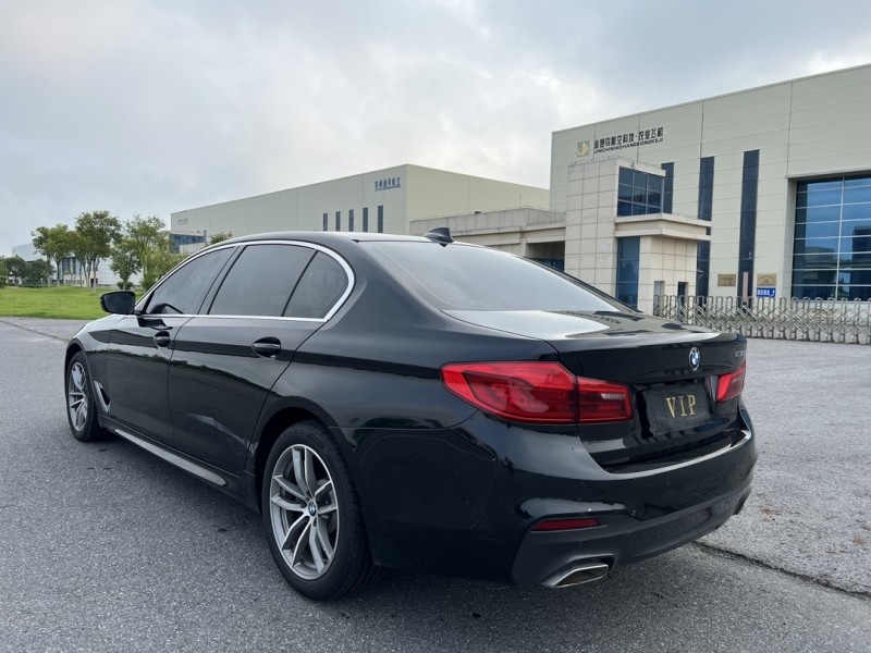 盐城20年宝马5系9