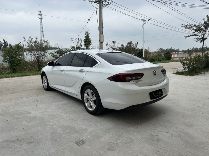 徐州20年别克君威3