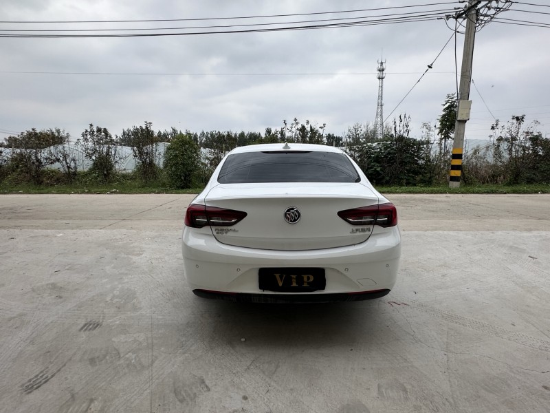 徐州20年别克君威9