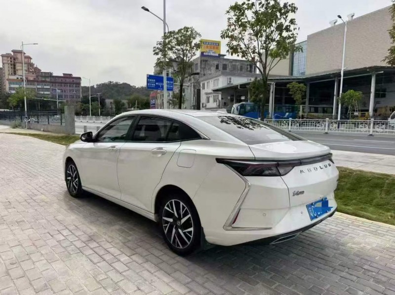 广州20年东风奕炫5