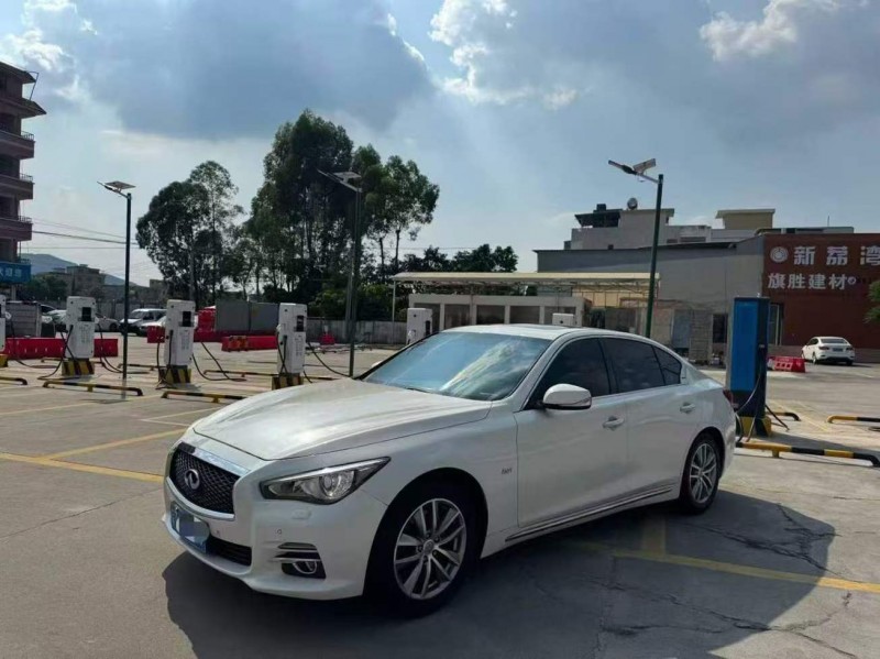 广州16年英菲尼迪Q503