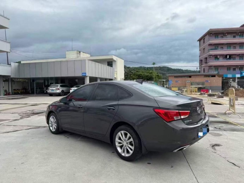 广州19年别克威朗6