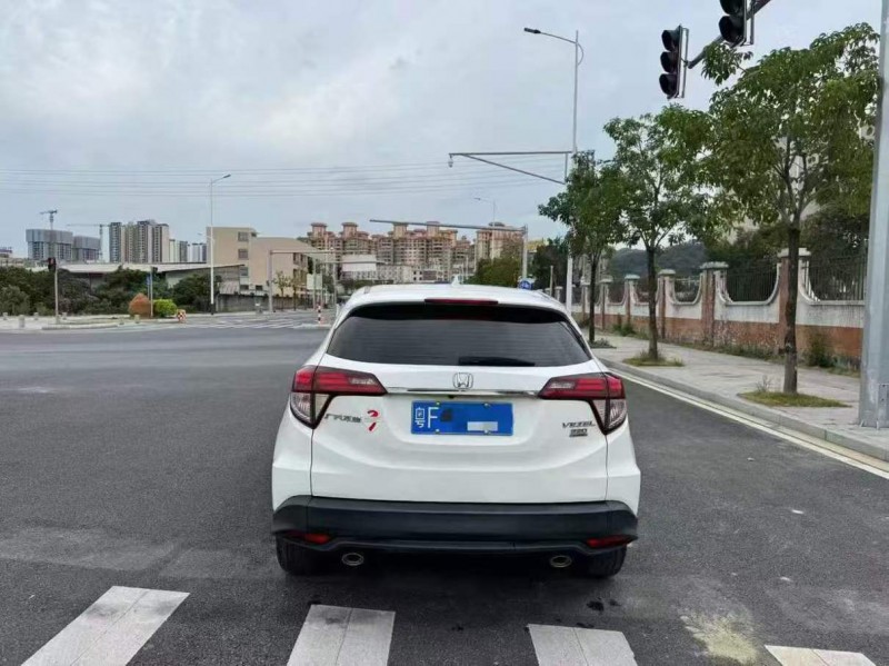 广州21年本田缤智5