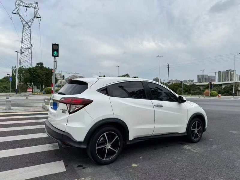 广州21年本田缤智7