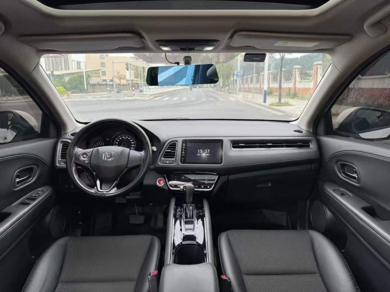 广州21年本田缤智9