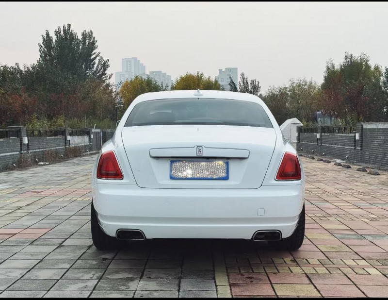 商丘10年劳斯莱斯古斯特3