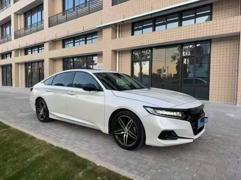 广州22年本田雅阁3