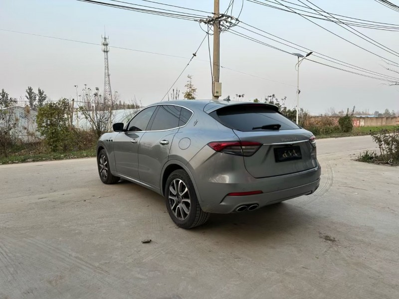 徐州23年玛莎拉蒂Levante3