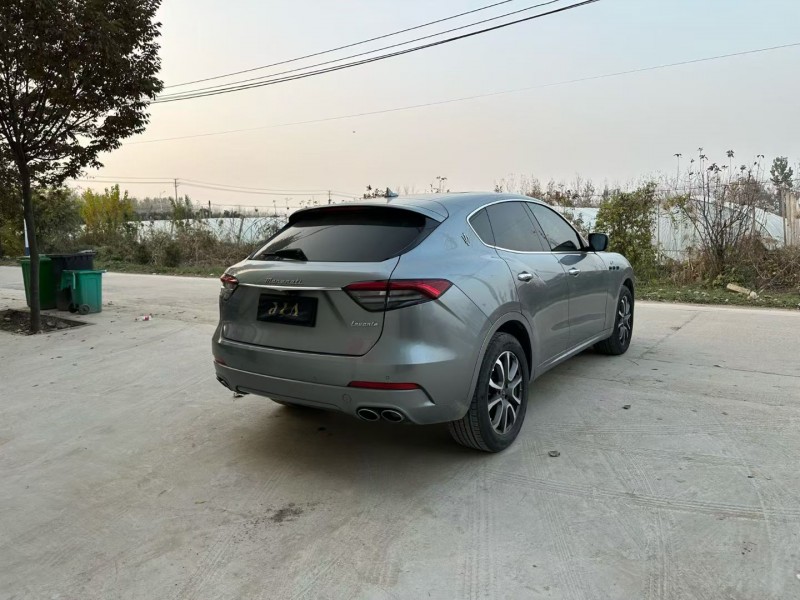 徐州23年玛莎拉蒂Levante4