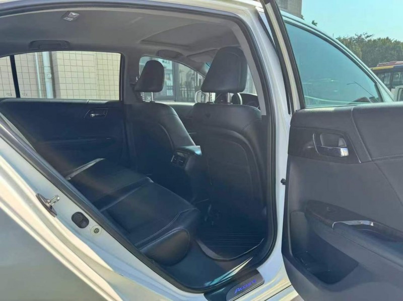 广州14年本田雅阁9