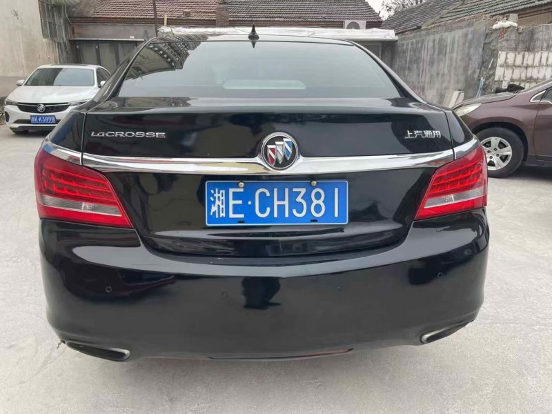 泰安14年别克君越5