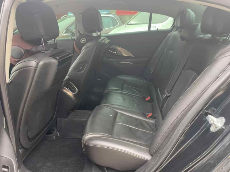 泰安14年别克君越7