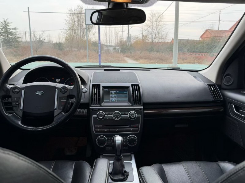 青岛14年路虎发现神行4