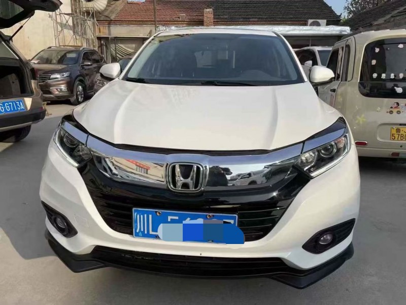 泰安21年本田缤智1