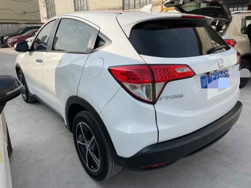 泰安21年本田缤智2