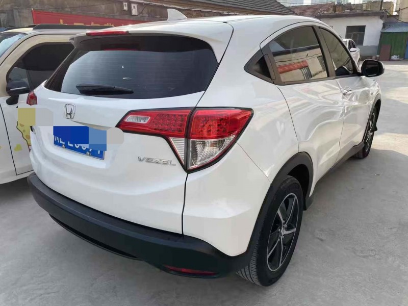 泰安21年本田缤智9