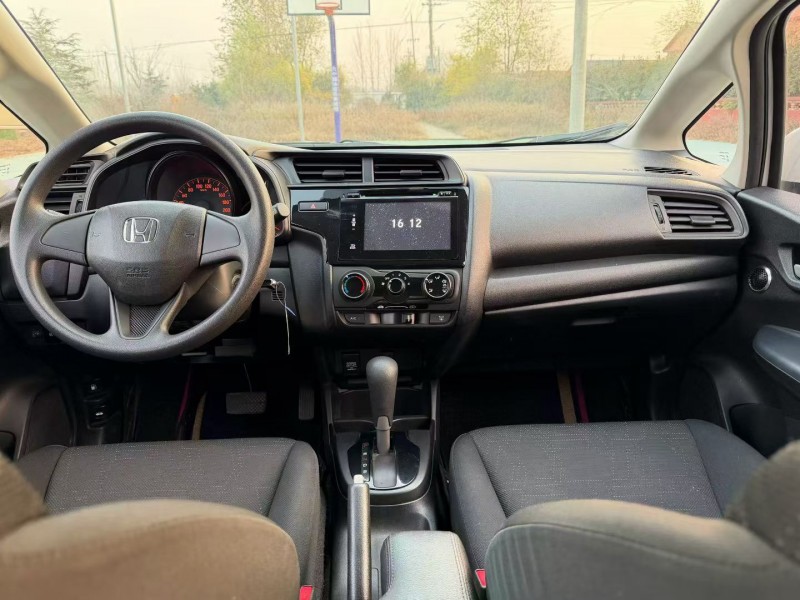 青岛18年本田飞度4