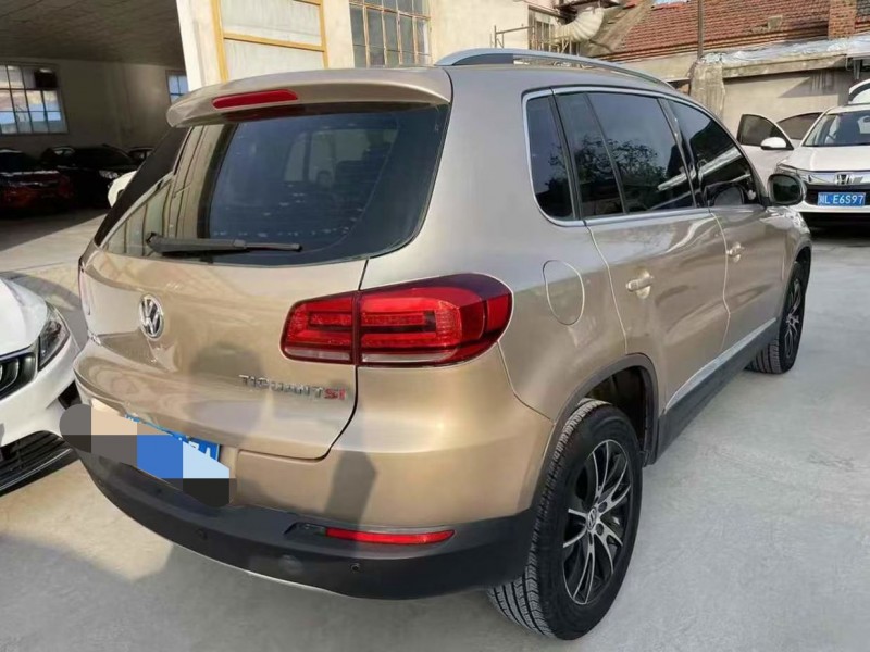 泰安15年大众途观7