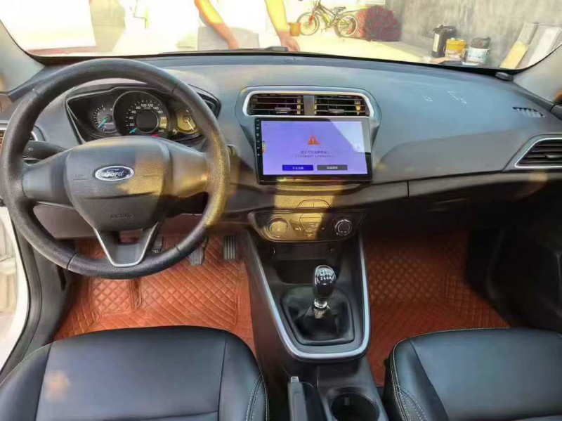 泰安19年福特福克斯5