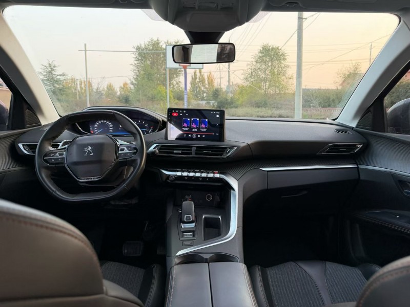 青岛17年东风标致4