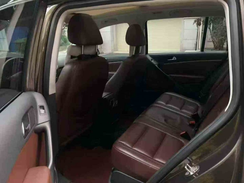 湛江15年大众途观5