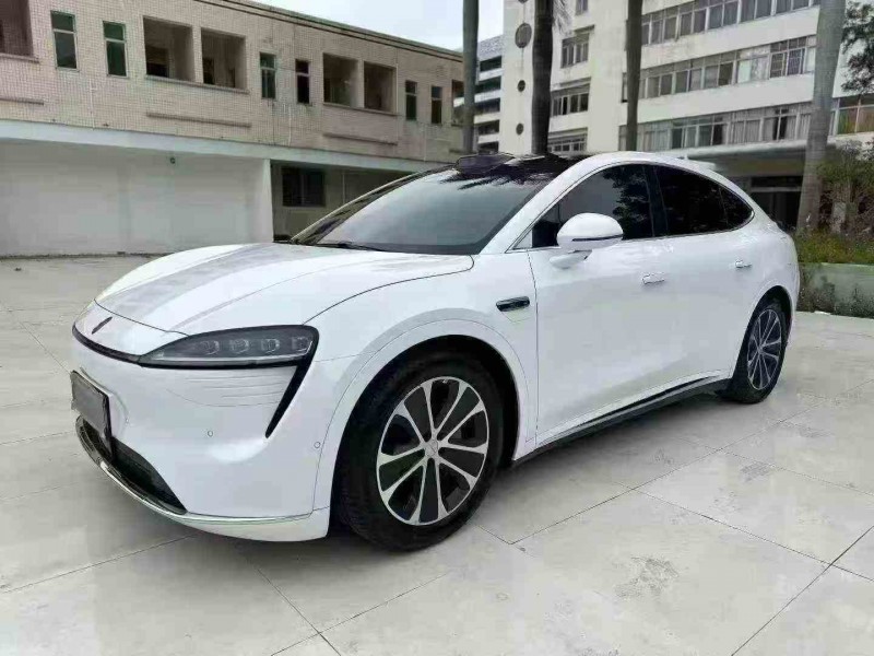 深圳25年华为智选智界R72