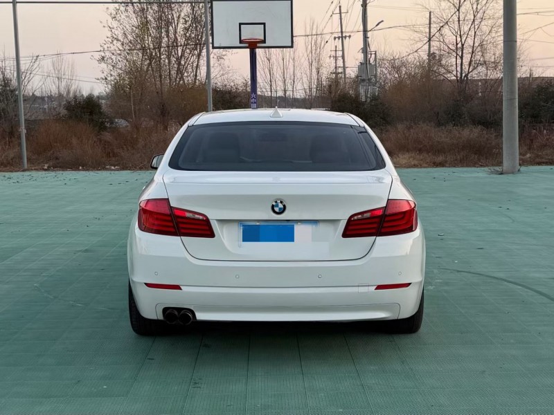 青岛13年宝马3系6