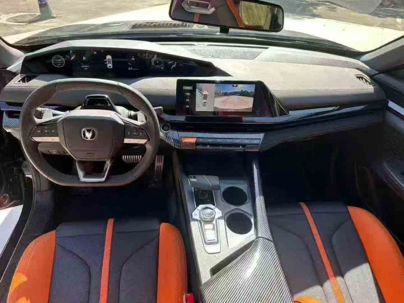 江门25年长安汽车UNI6