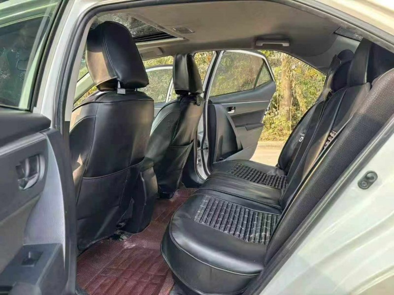 宜昌16年丰田雷凌8