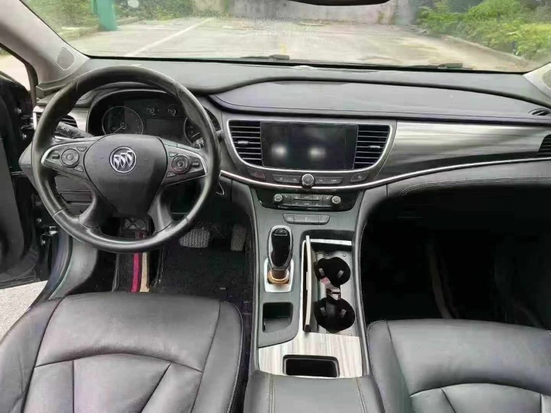 宜昌19年别克君越7