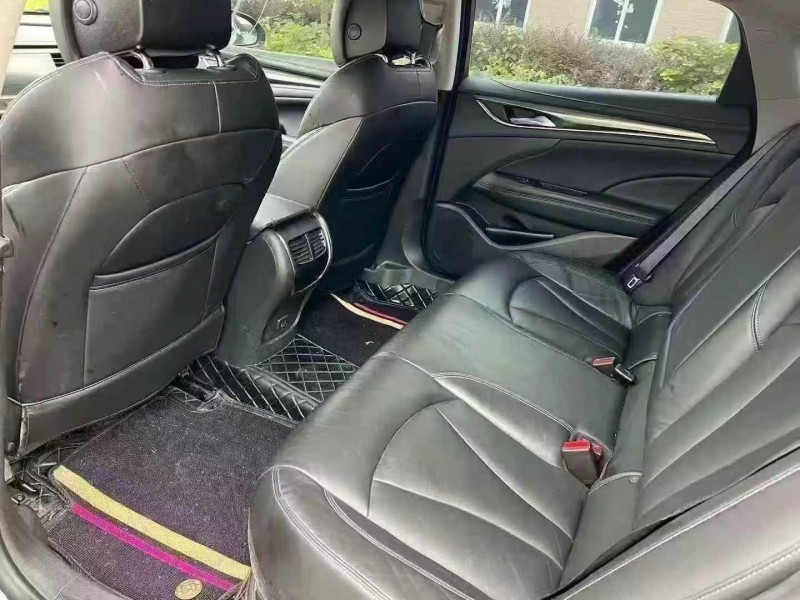 宜昌19年别克君越8