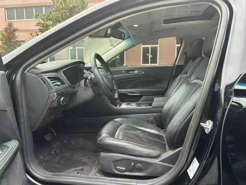 宜昌19年福特金牛座6