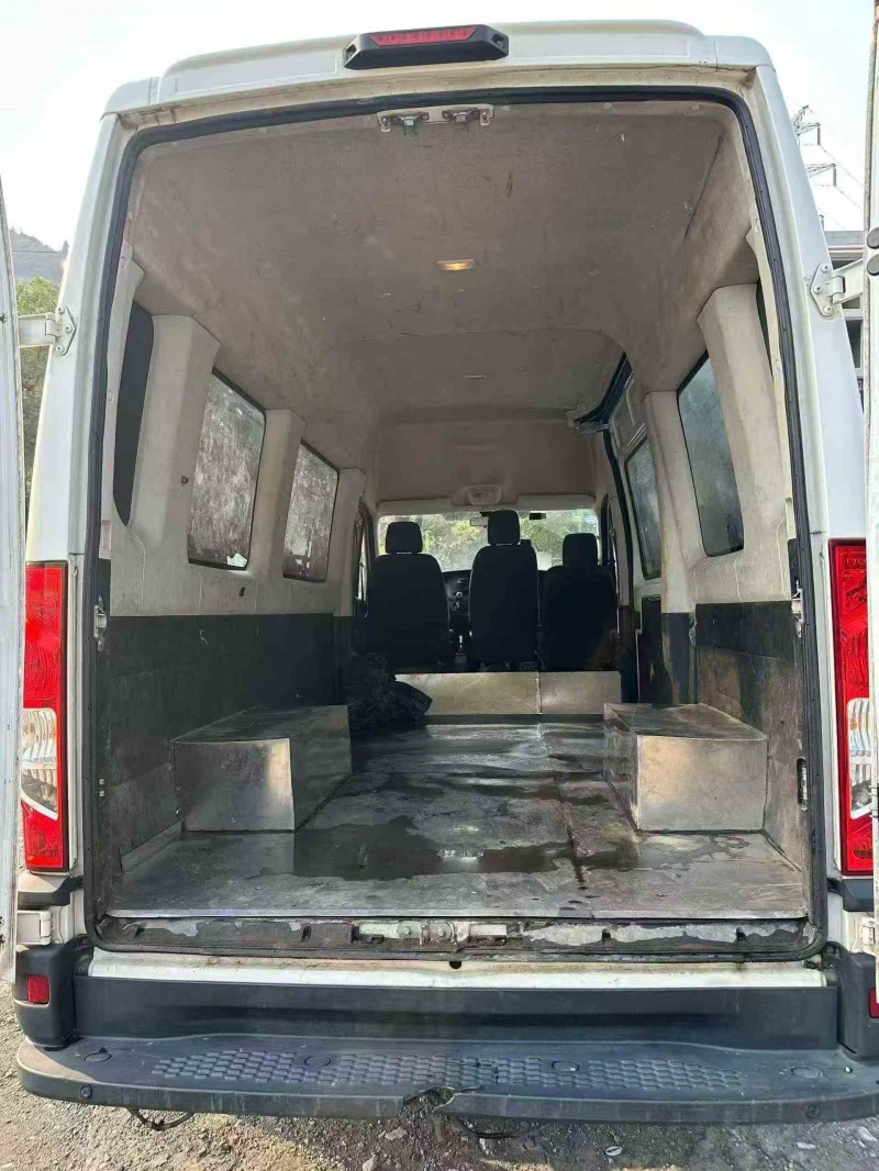 衡阳19年依维柯欧胜5