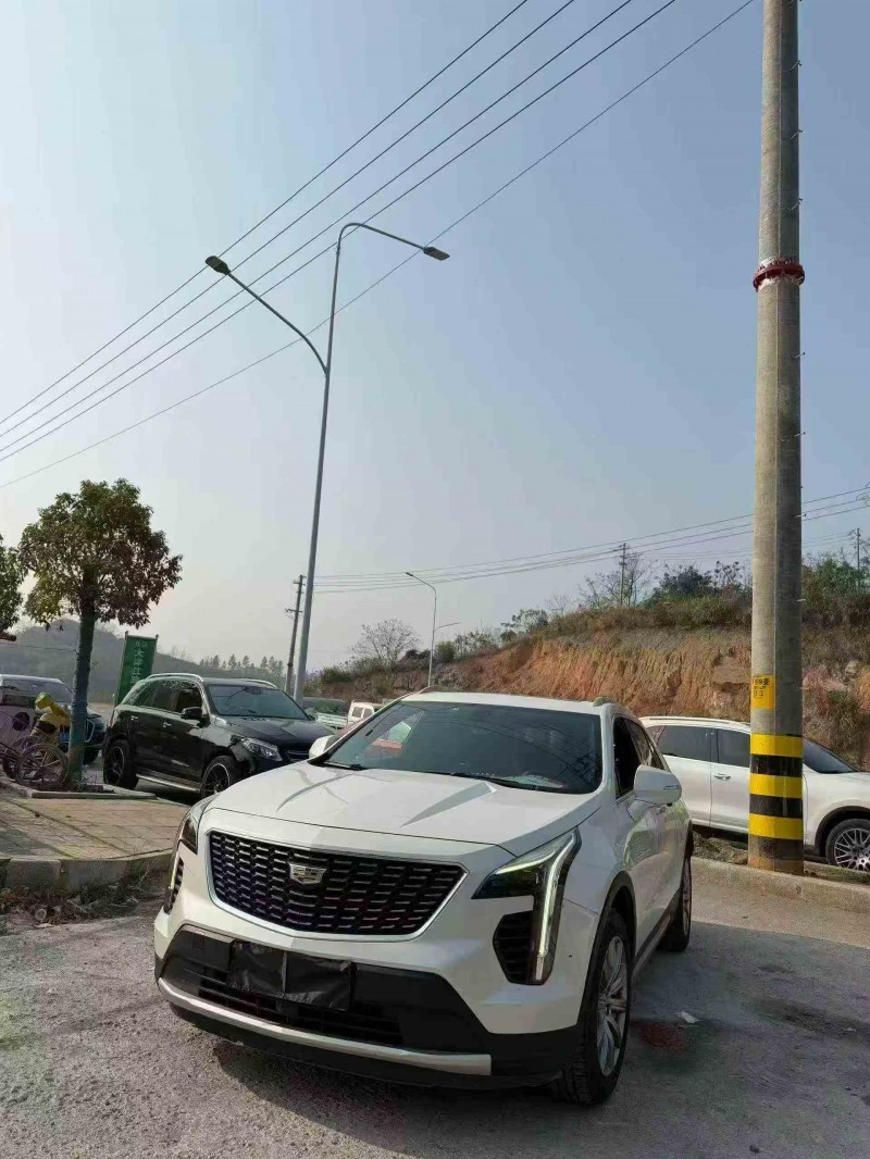 湘潭20年凯迪拉克XT43