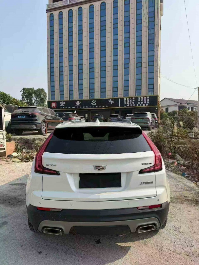 湘潭20年凯迪拉克XT48