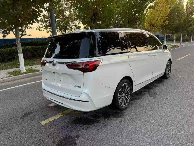 徐州21年别克GL84