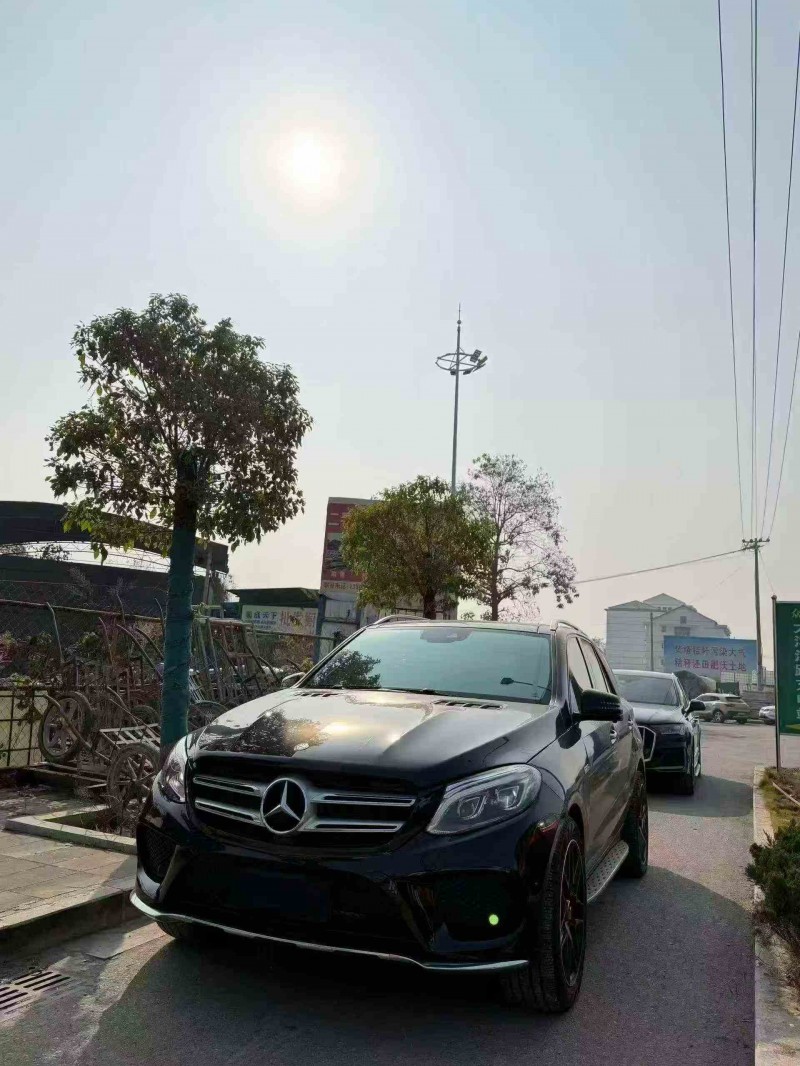 张家界17年奔驰GLE3