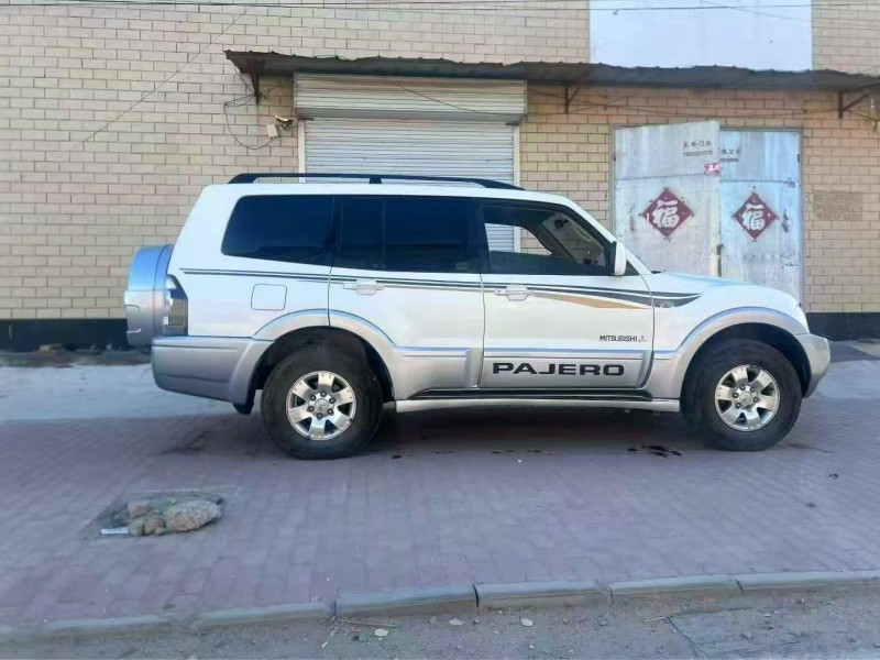 石家庄12年三菱帕杰罗6