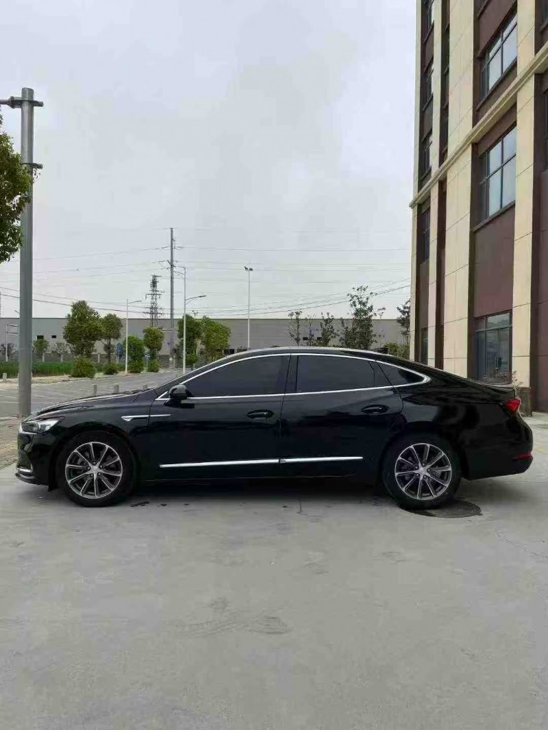 襄阳20年别克君越4